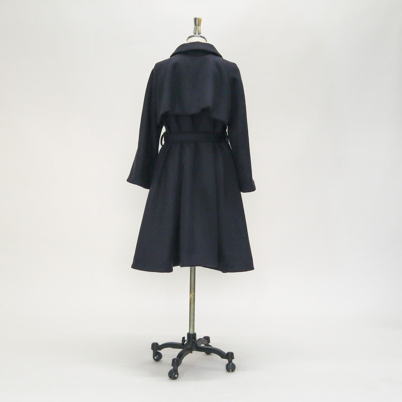 melton poncho coat / navy