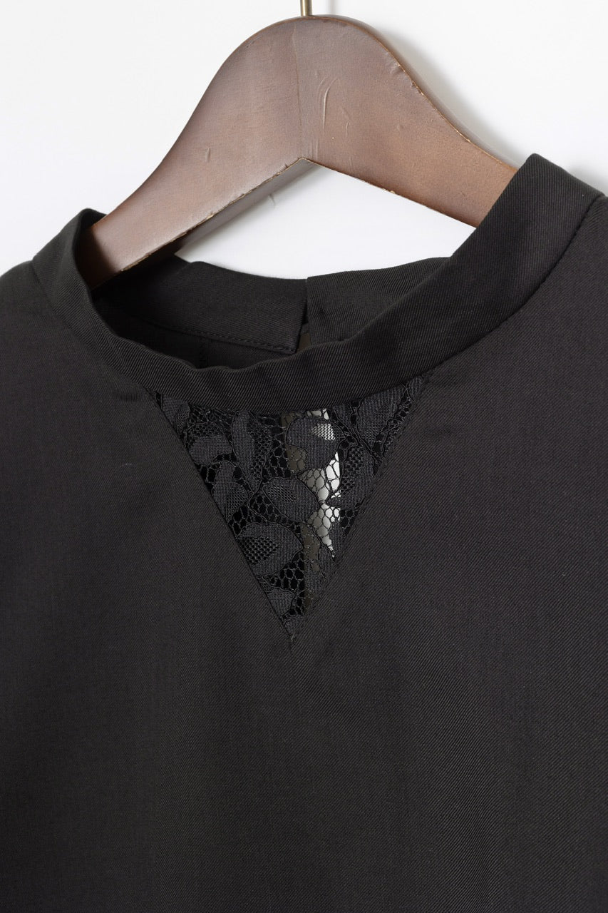 stand collar blouse / black