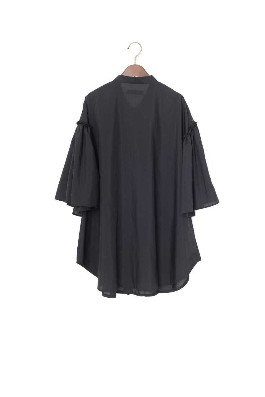 petal sleeve blouse / black