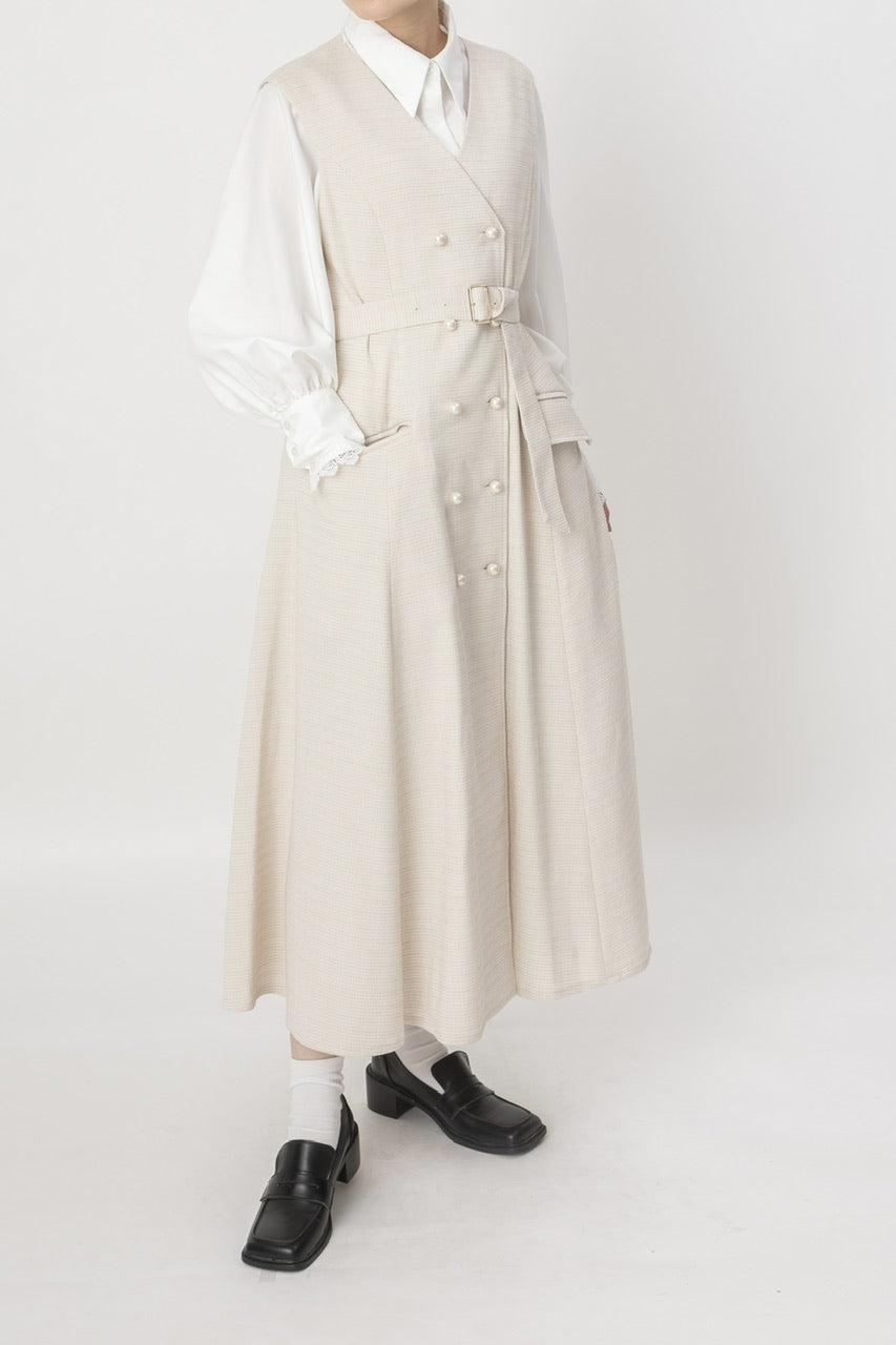 falling collar blouse