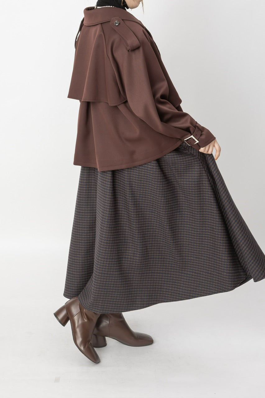 short trench coat / burgundy