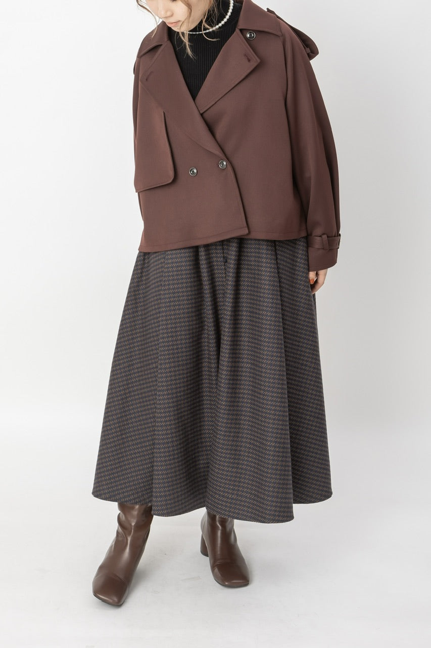 short trench coat / burgundy