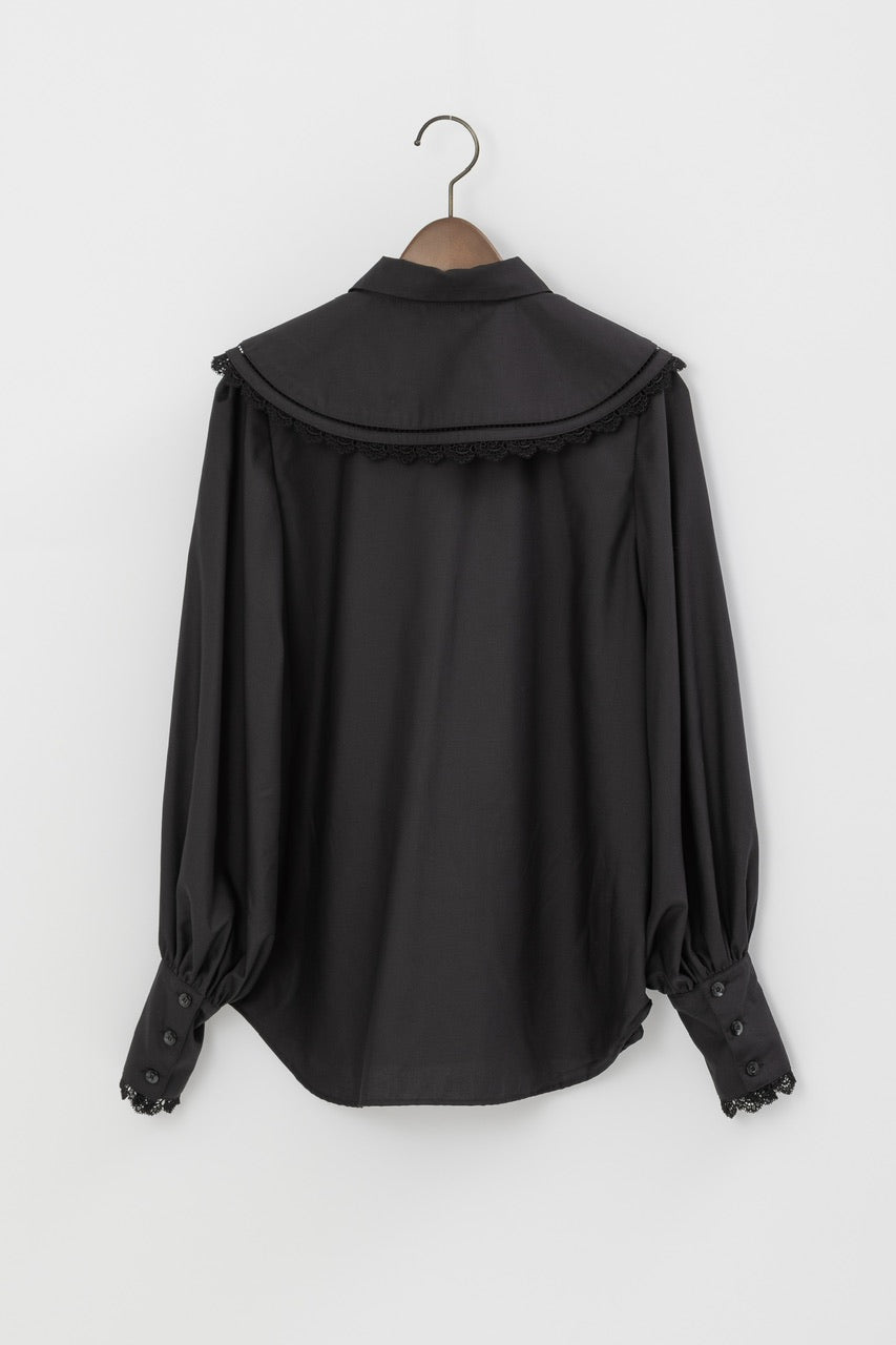 falling collar blouse