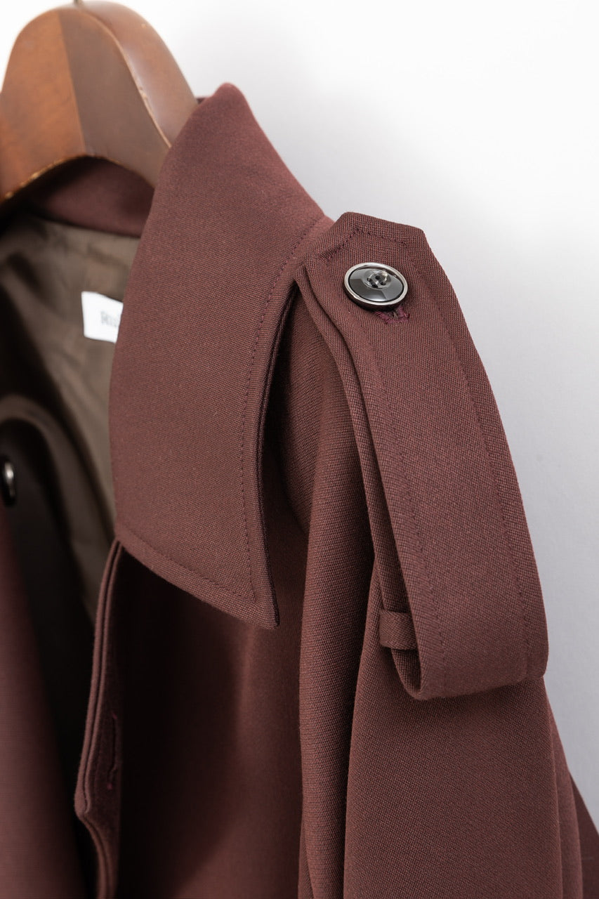 short trench coat / burgundy