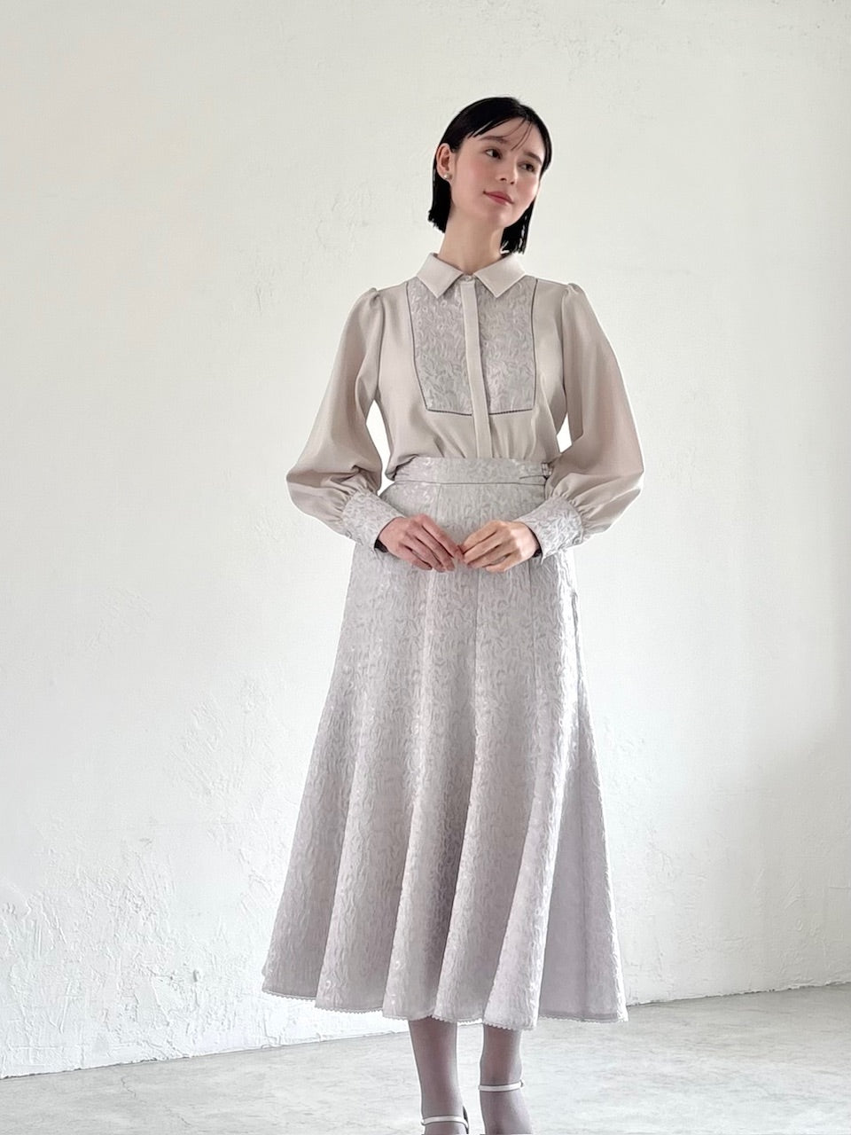 【予約商品】botanical jacquard blouse / ice gray