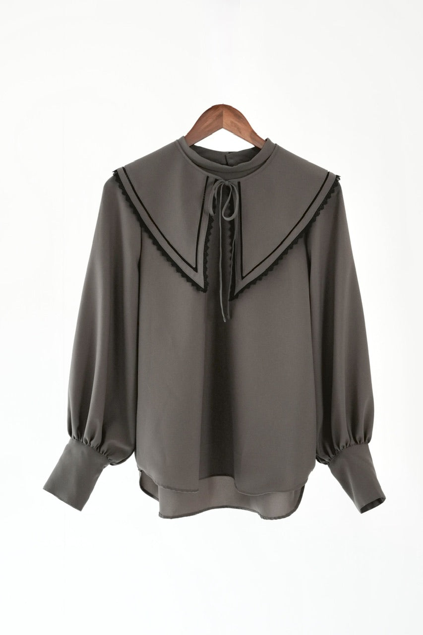 falling collar high neck blouse【予約商品】