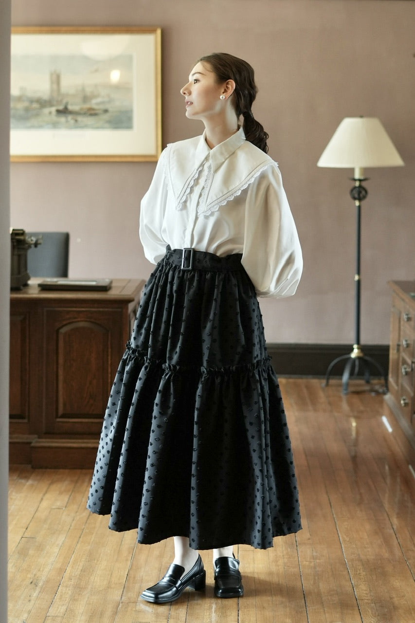 falling collar blouse