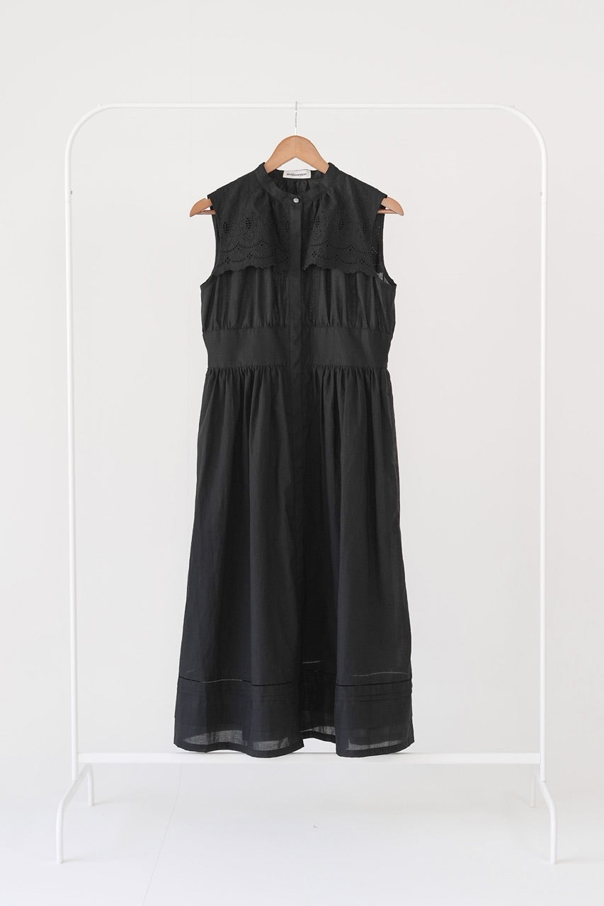Amélie embroidery dress【予約商品】
