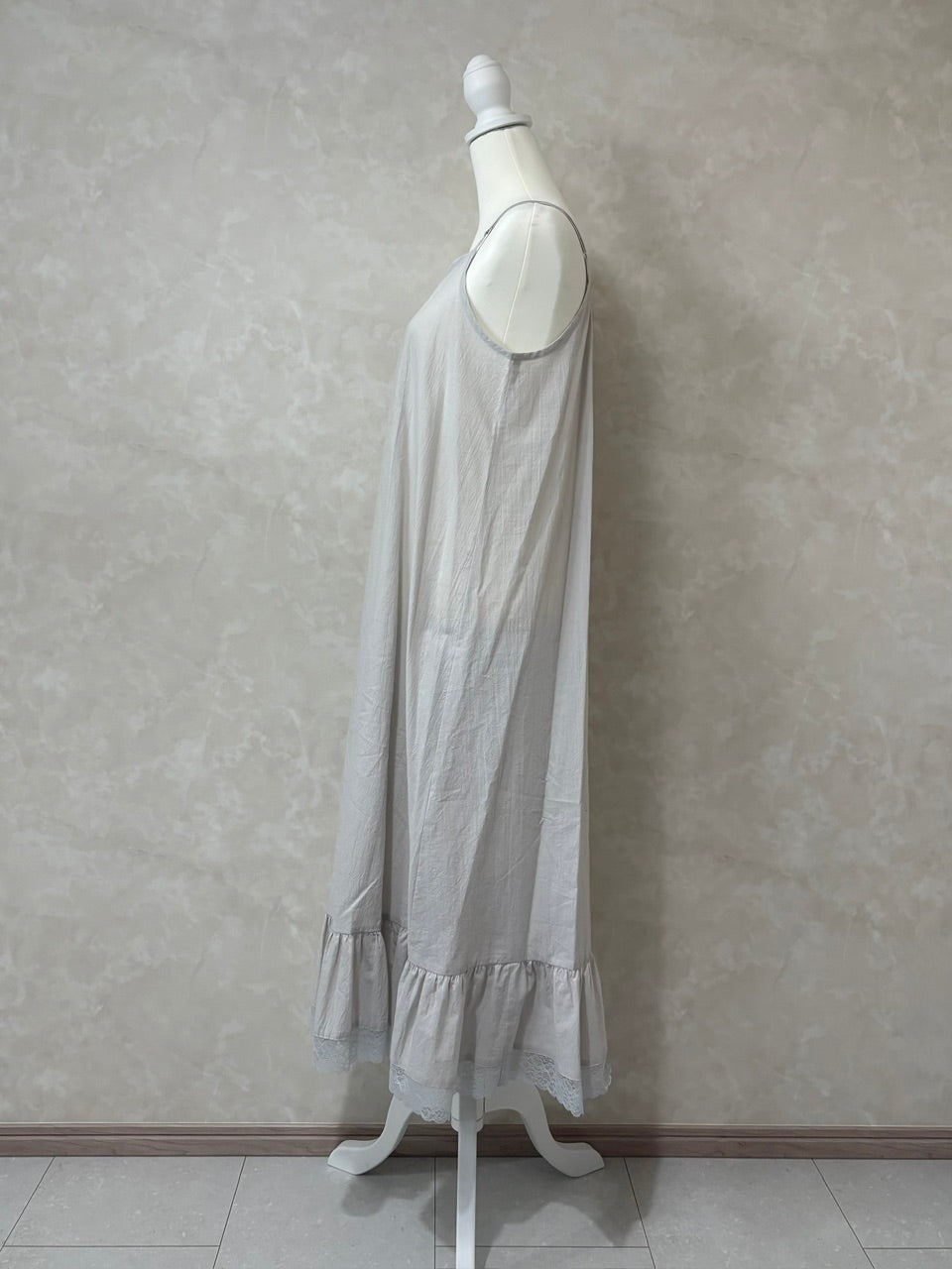 camisole frill dress / ice gray