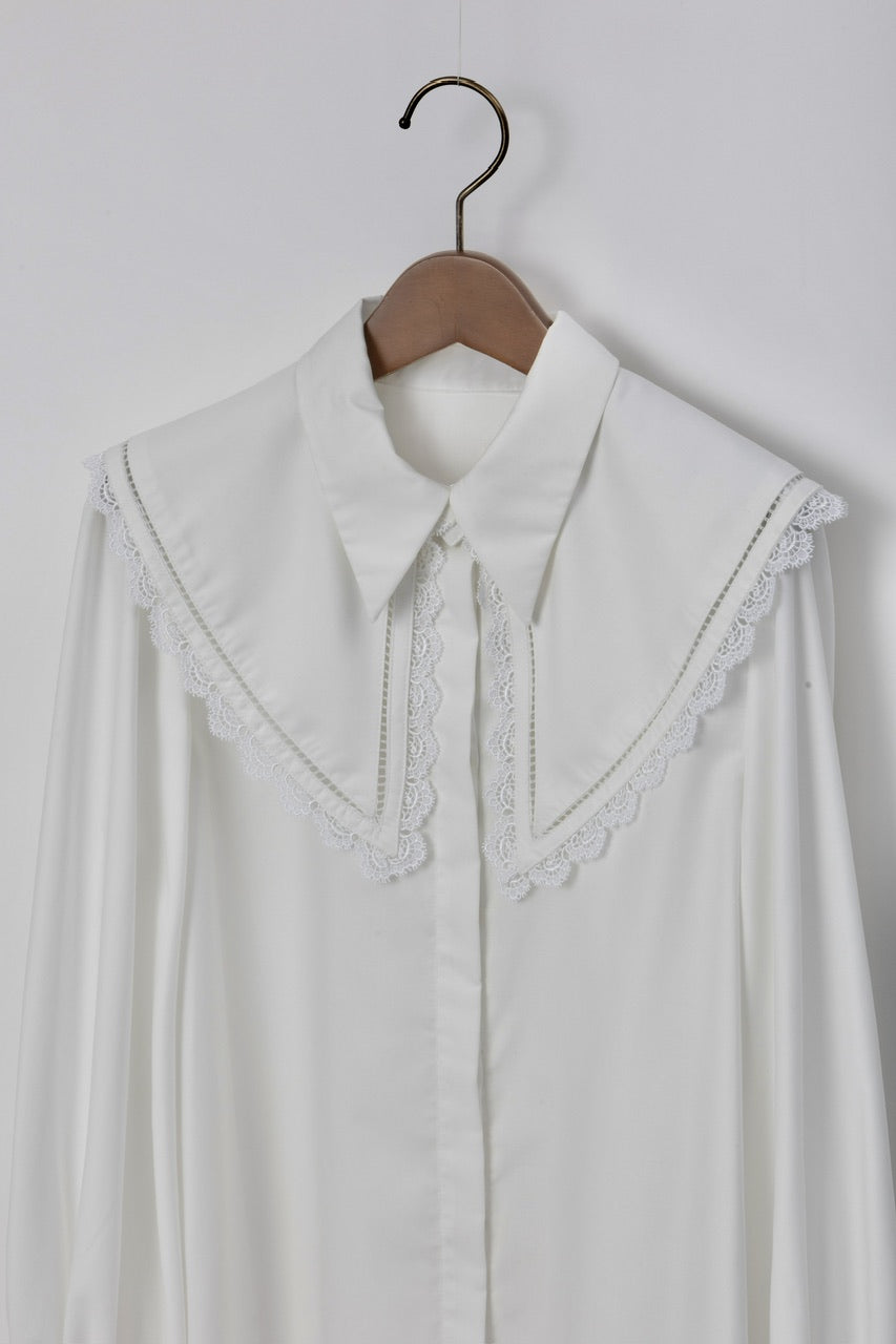 falling collar blouse