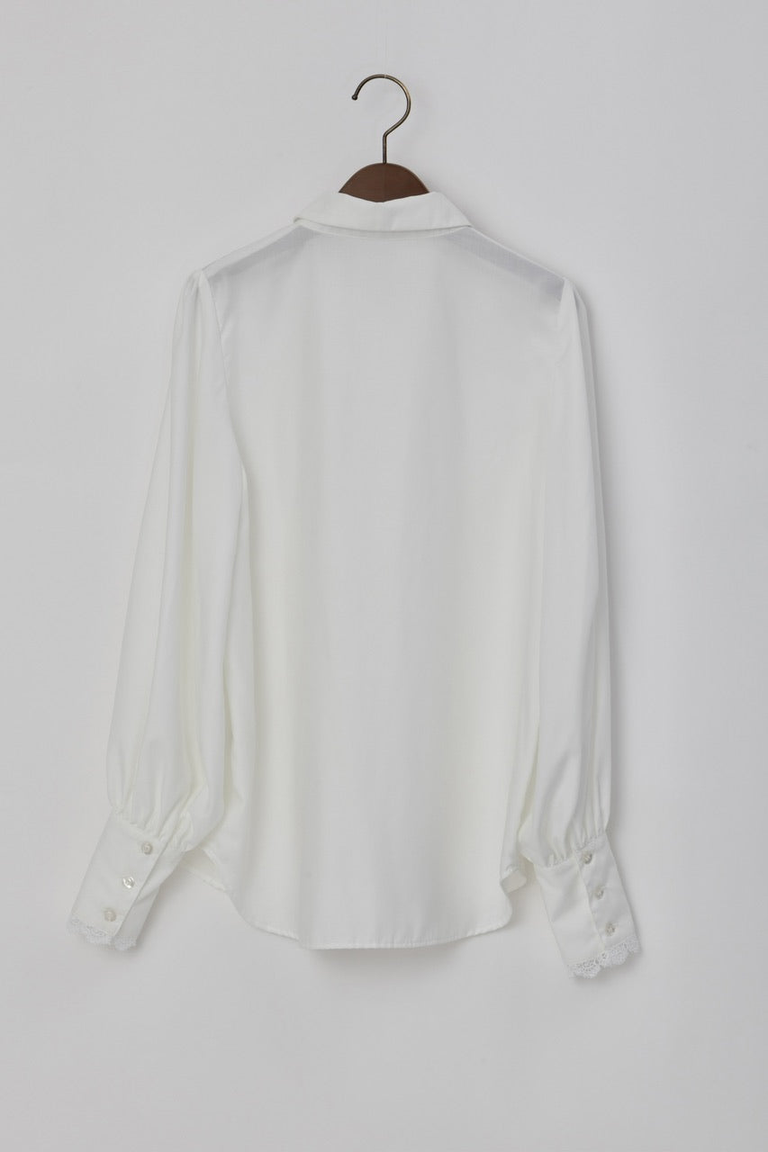 falling collar blouse
