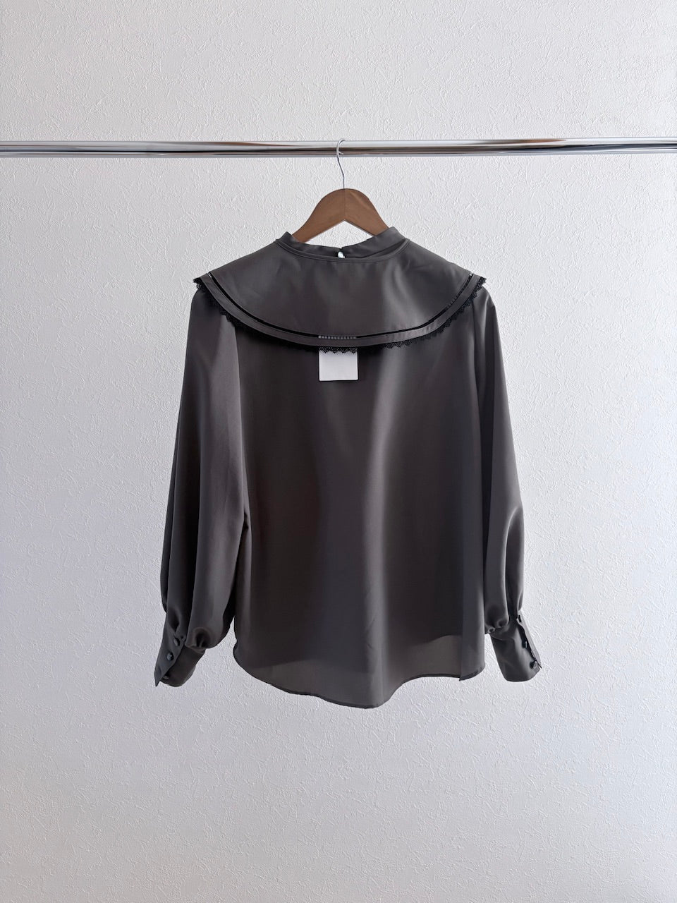 【B品】falling collar high neck blouse② / gray