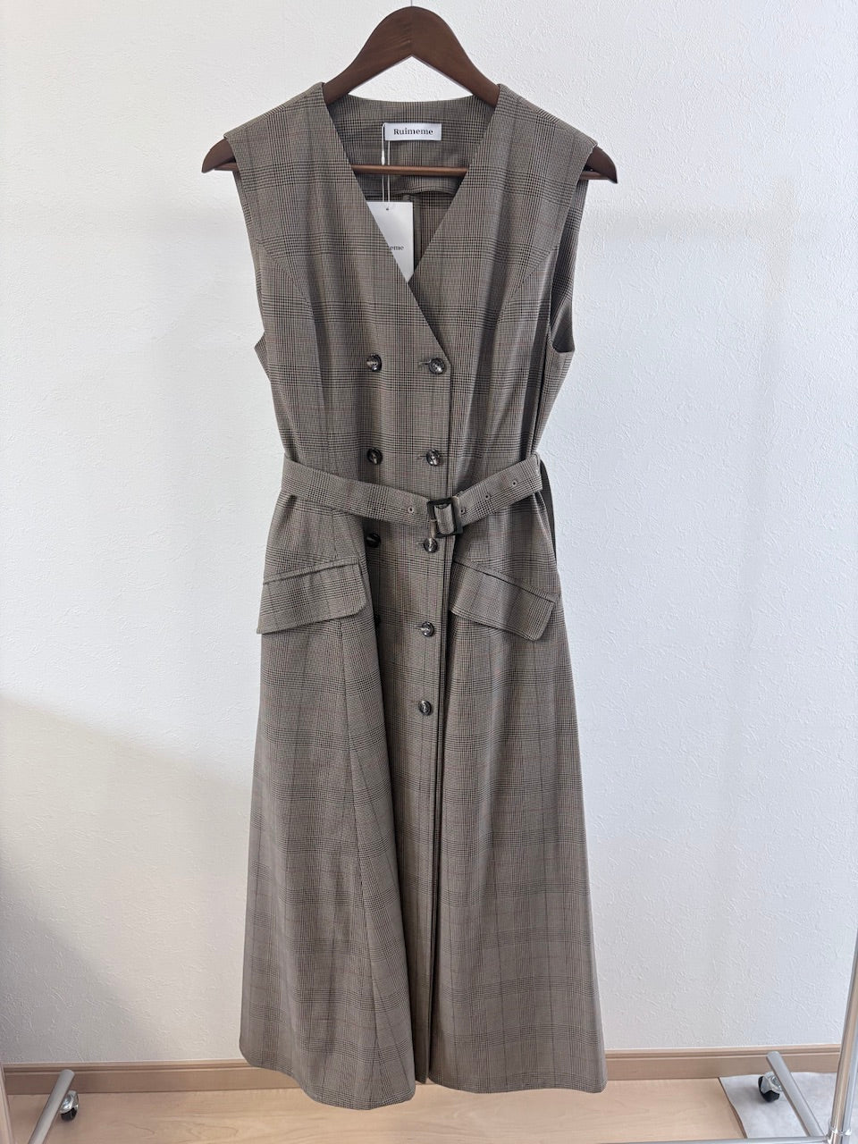 【サンプル】double breasted gilet dress