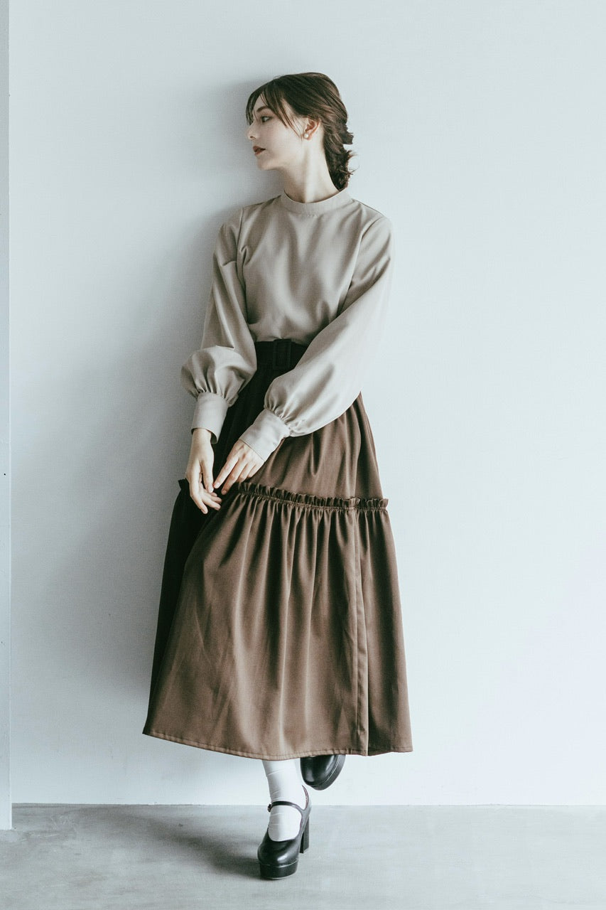 cape blouse / beige