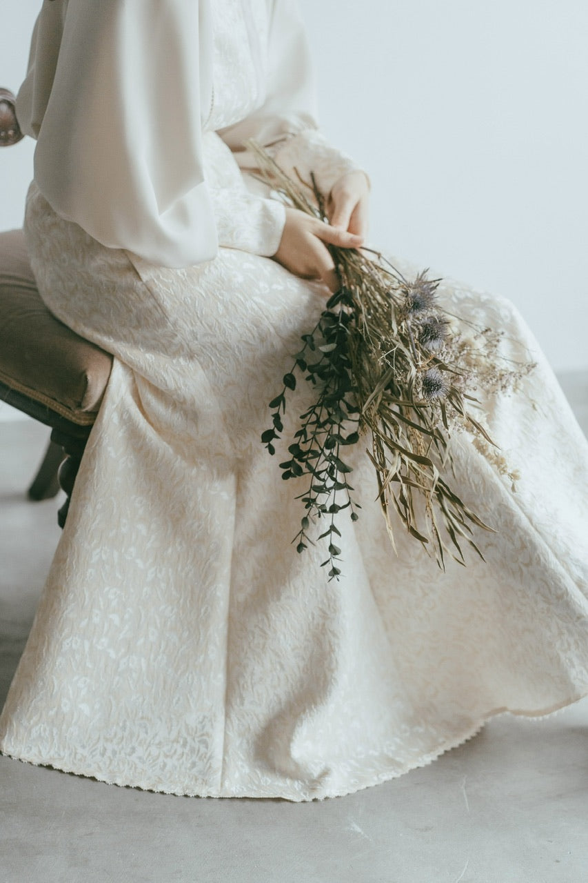 botanical jacquard semi-mermaid skirt / beige