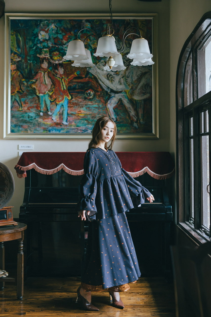 "marchen" pin tuck gather blouse