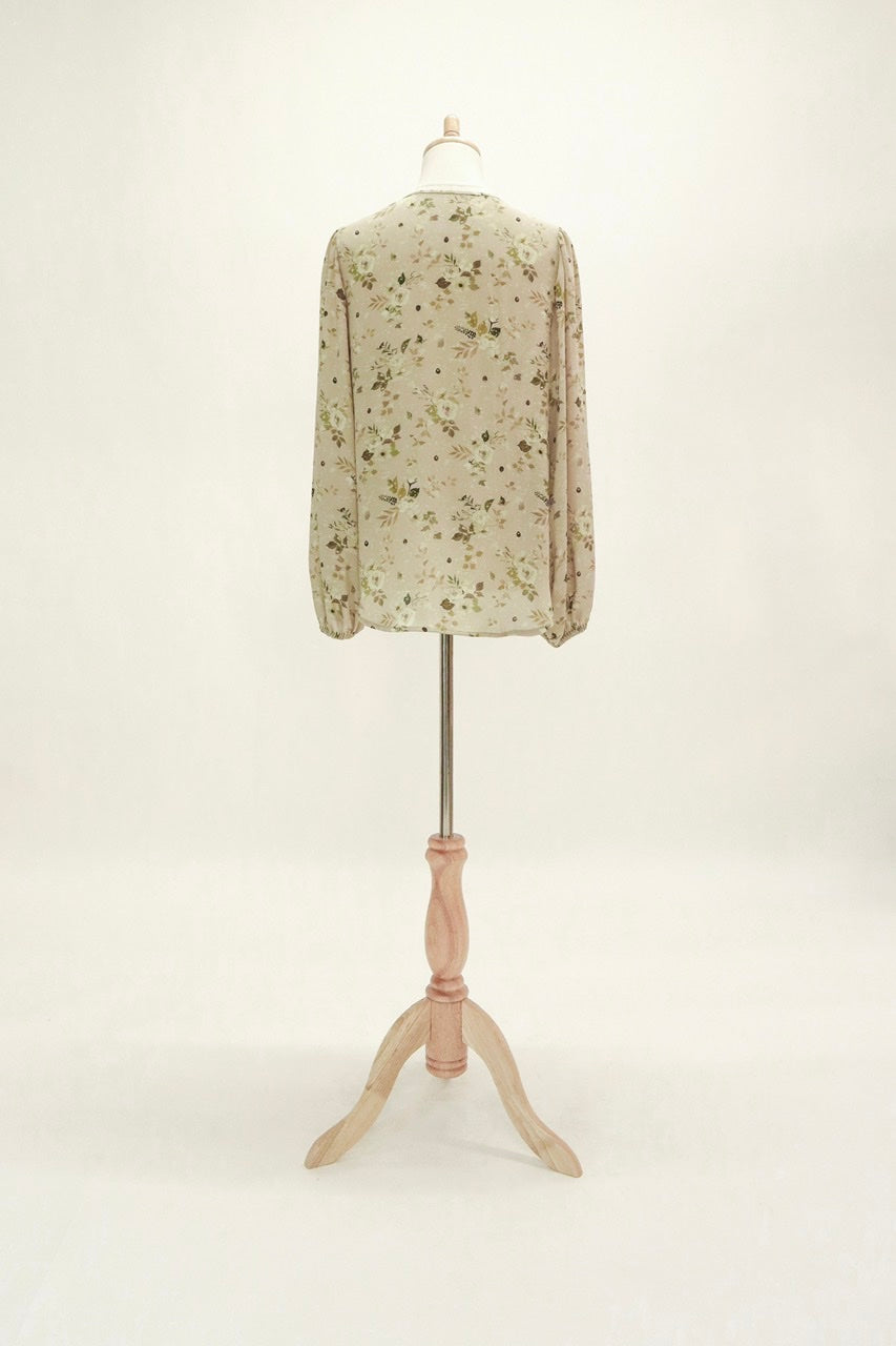 front tuck blouse / flower
