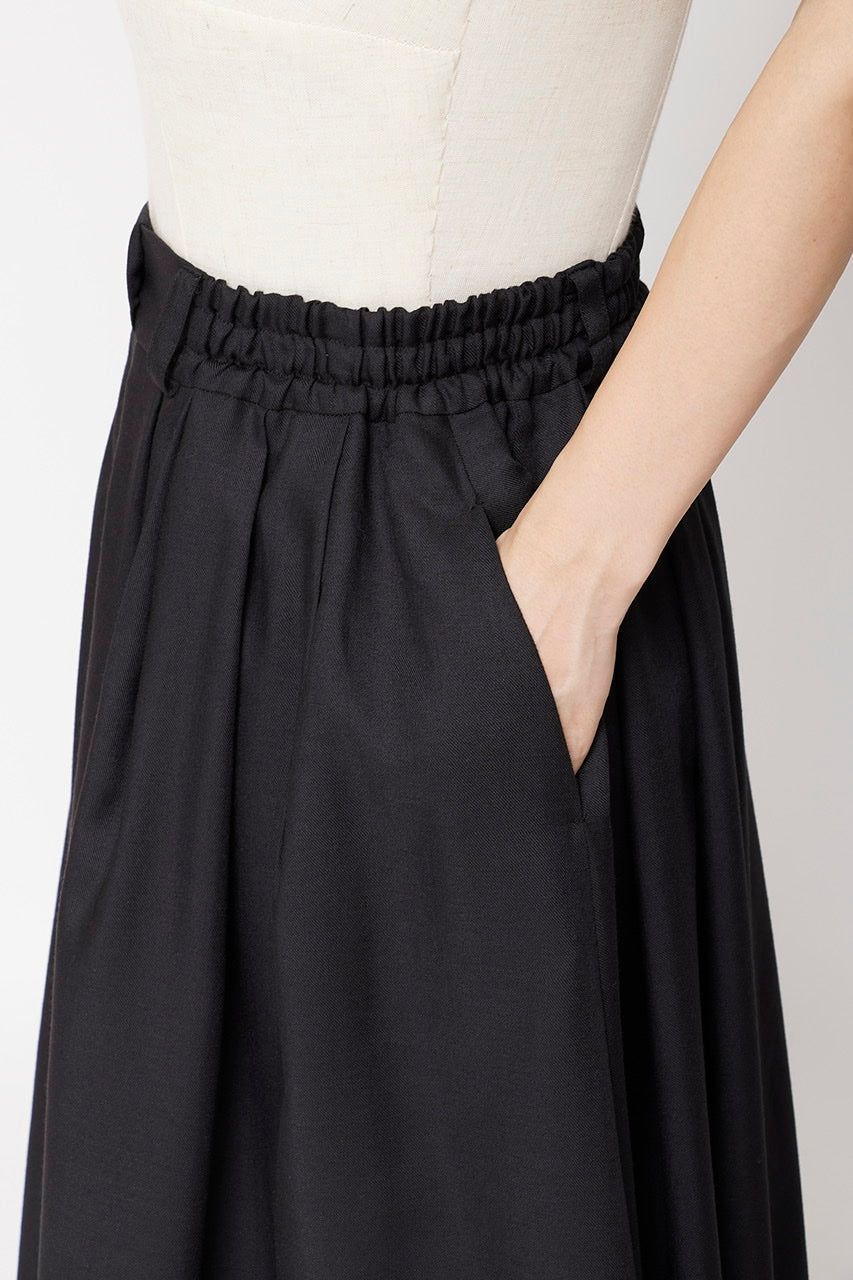 Armelle tuck skirt / black