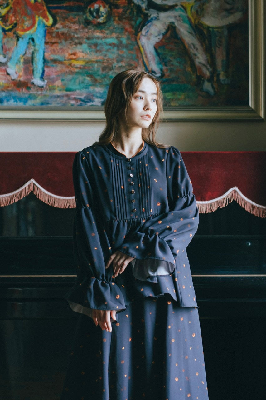 "marchen" pin tuck gather blouse