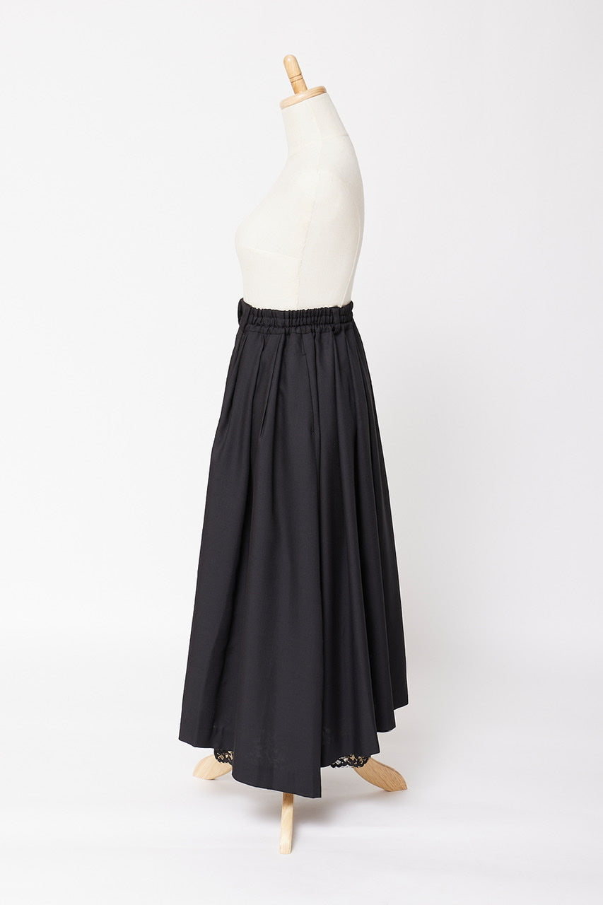 Armelle tuck skirt / black