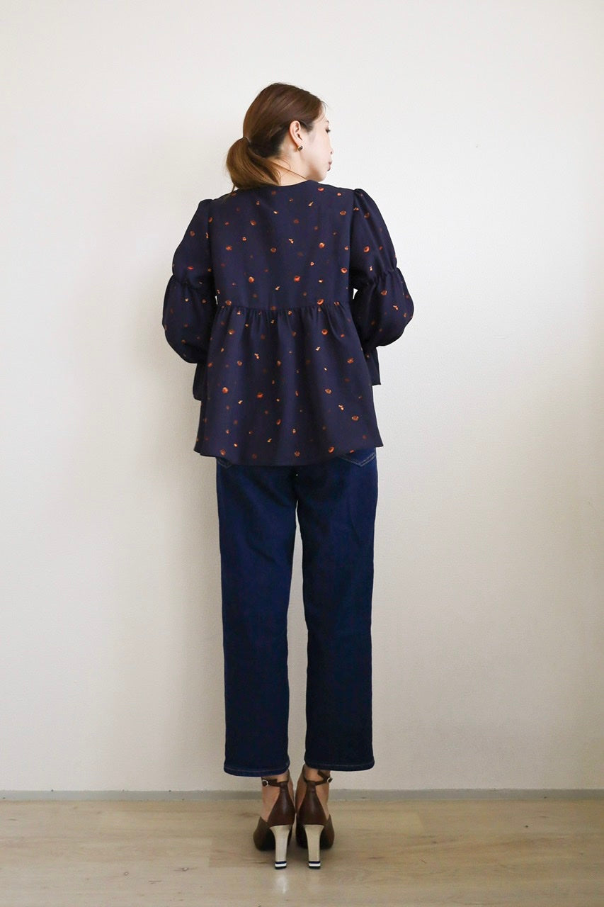 "marchen" pin tuck gather blouse