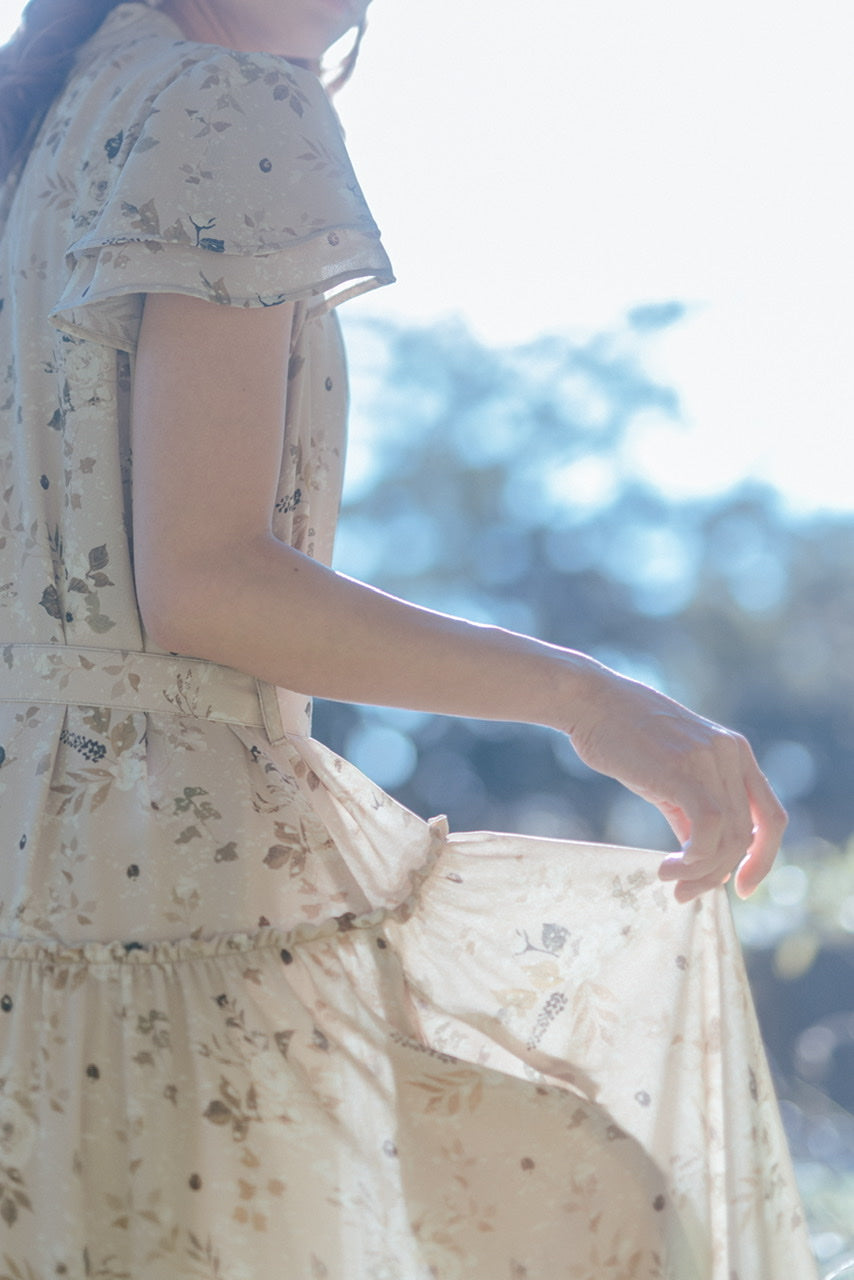 〈Agathe〉tiered dress/flower