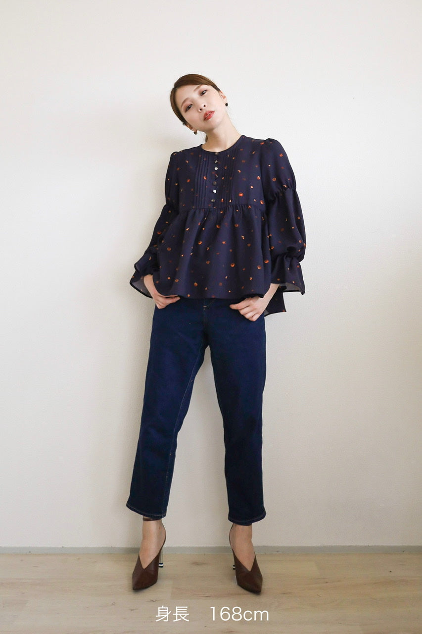 "marchen" pin tuck gather blouse