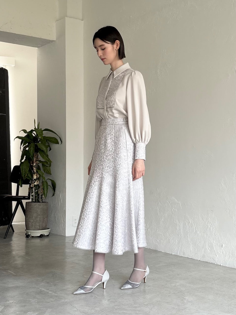 予約商品】botanical jacquard semi-mermaid skirt / ice gray