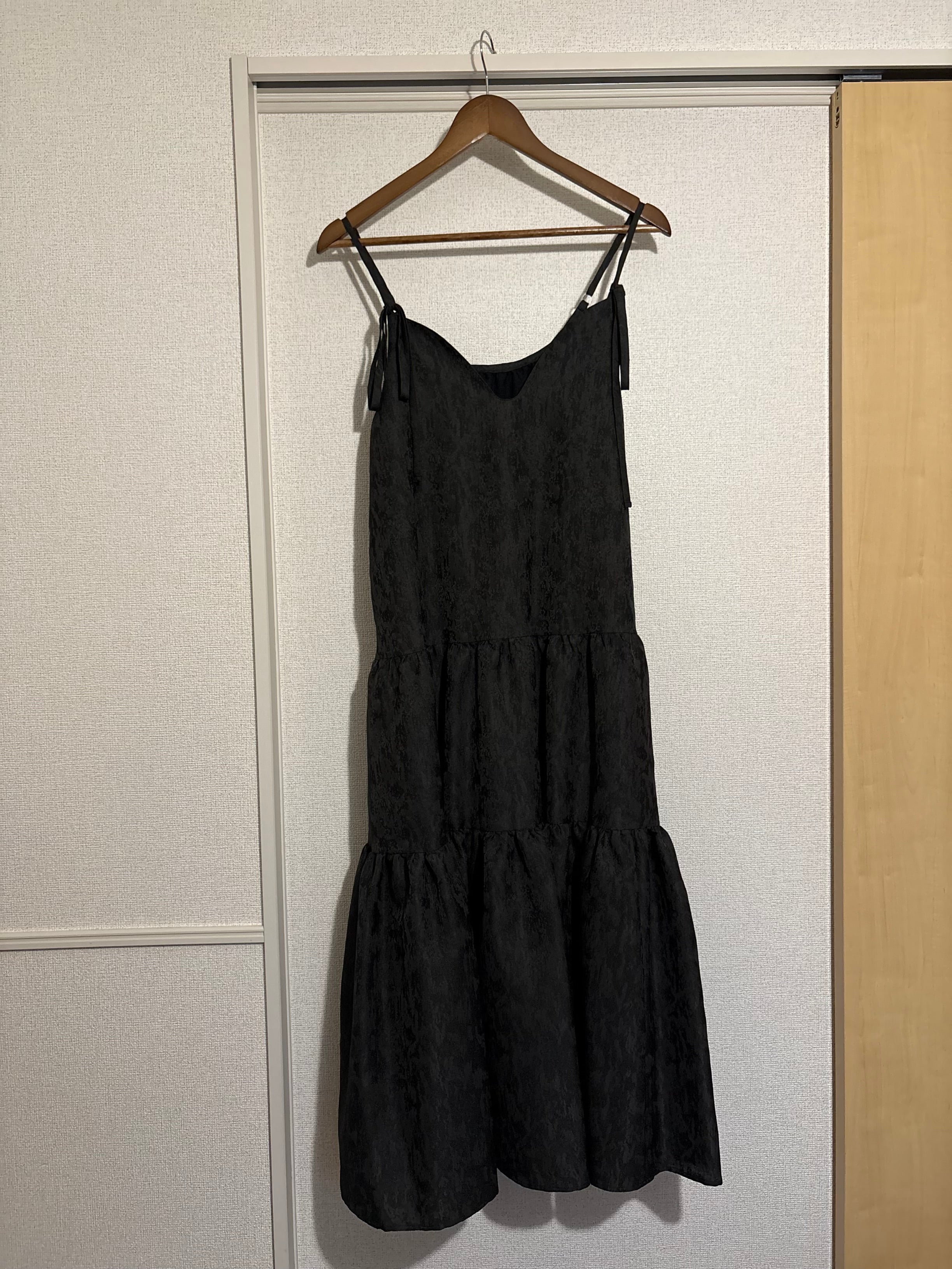 【サンプル】tiered camisole dress
