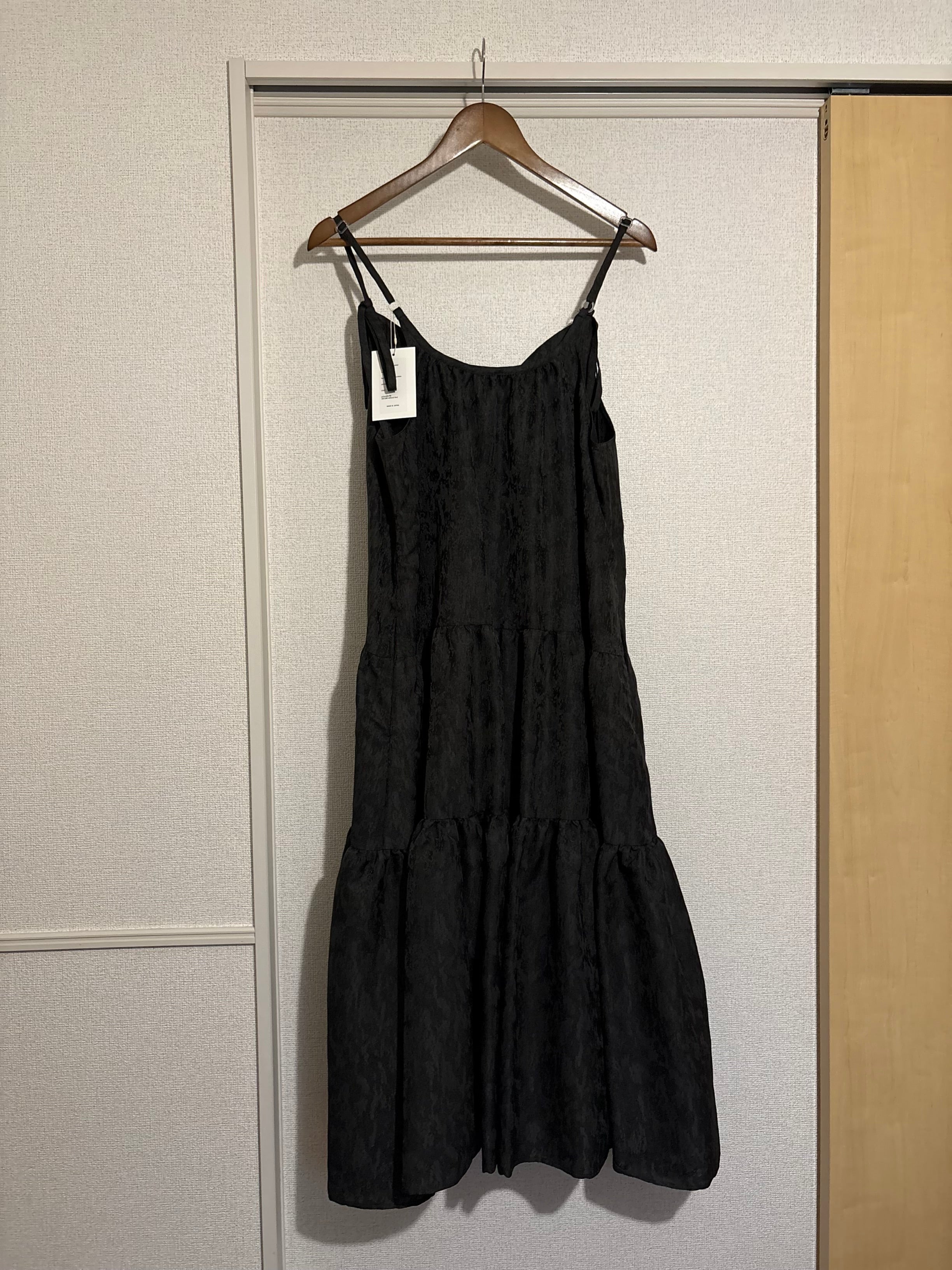 【サンプル】tiered camisole dress