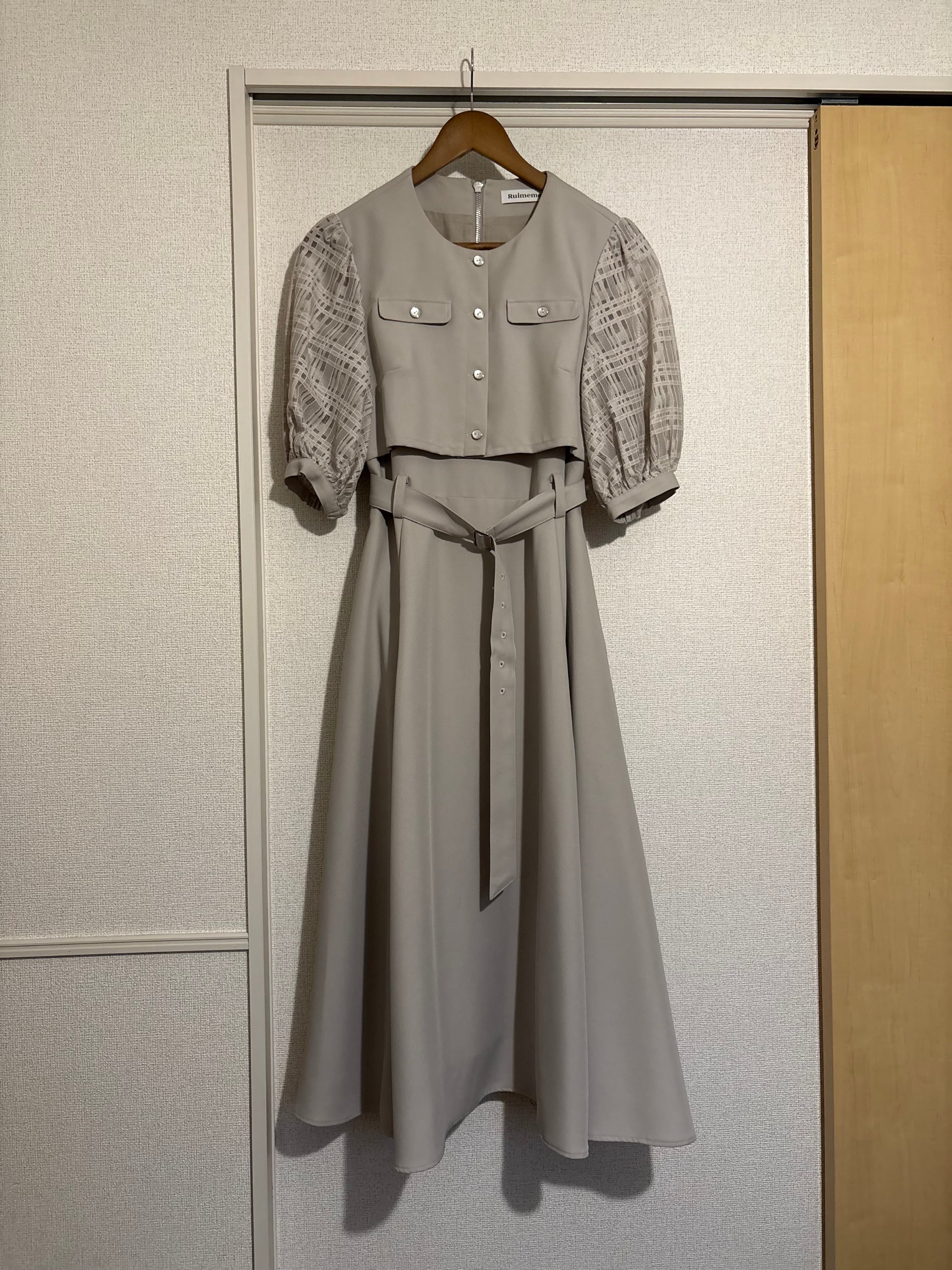 【サンプル】puff sleeve docking dress