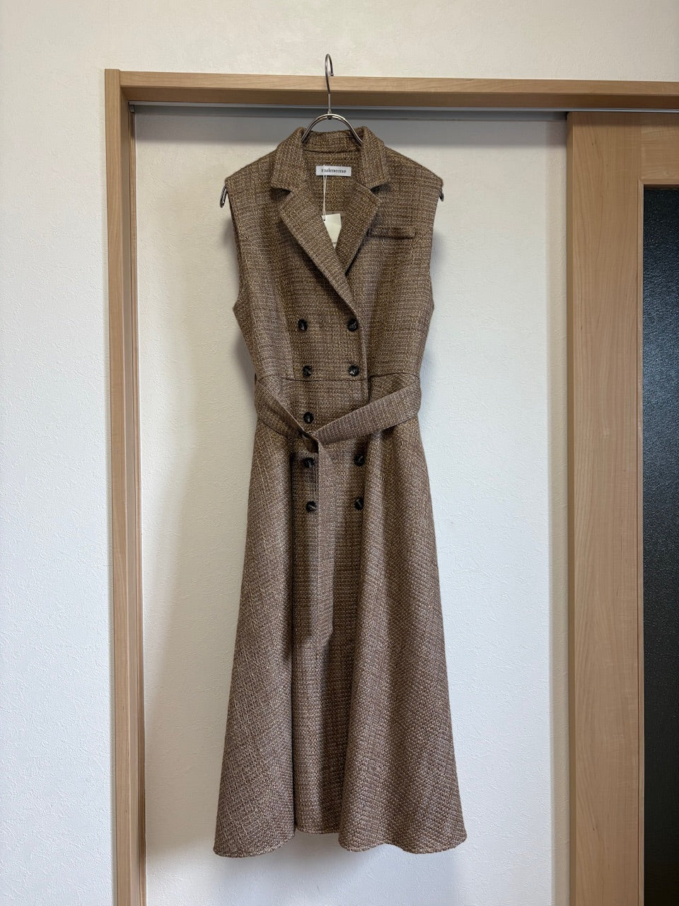 【サンプル】tailored sleeveless dress