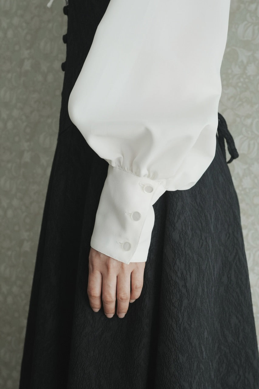 falling collar high neck blouse【予約商品】