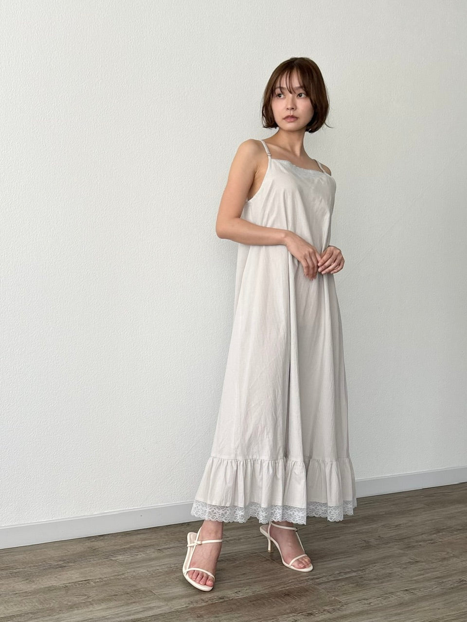 camisole frill dress / ice gray