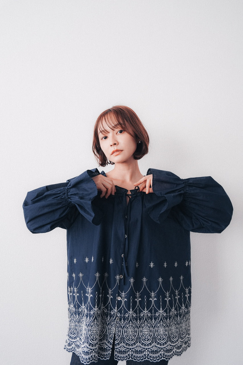 Giselle blouse / navy