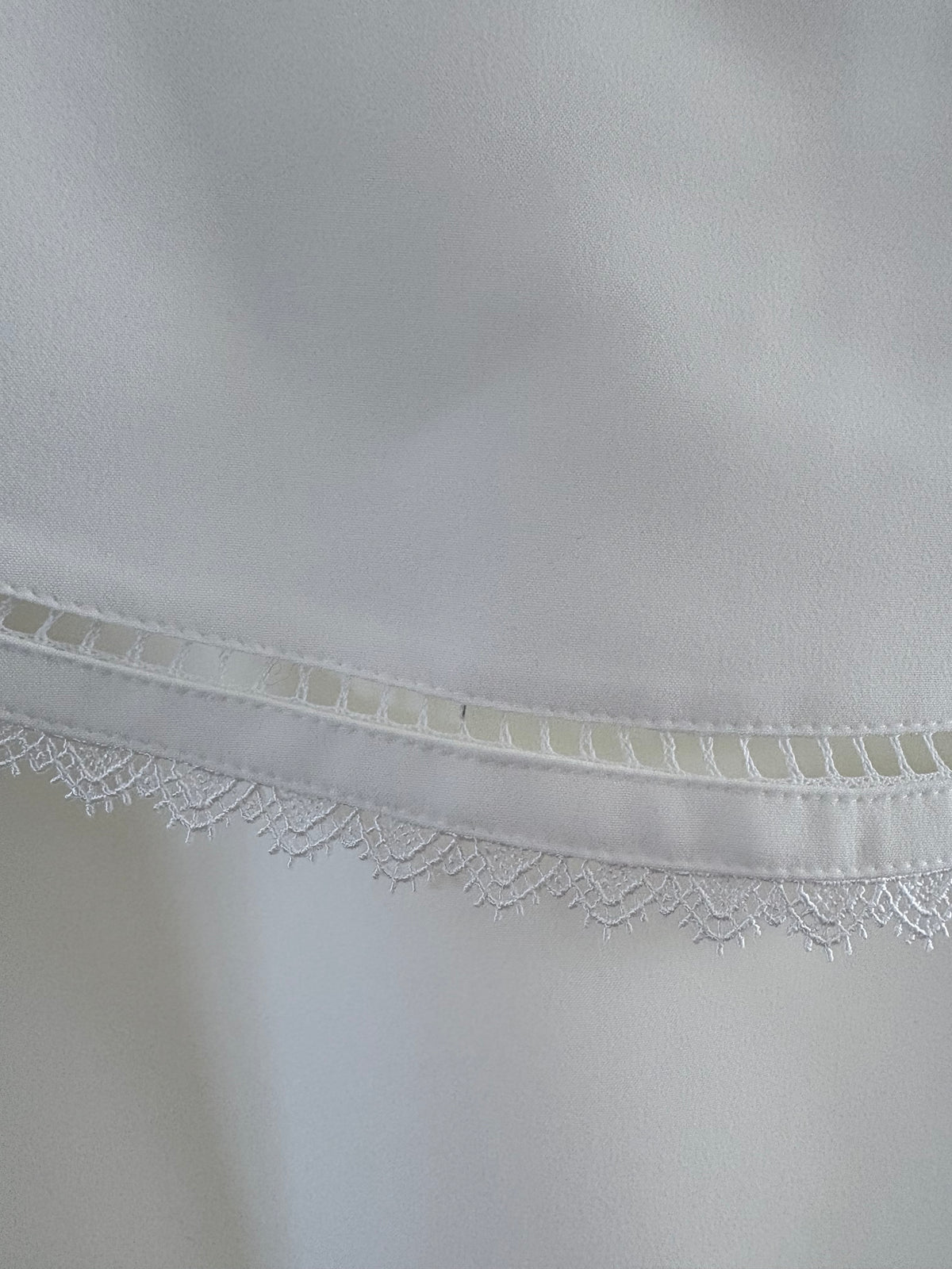 【B品】falling collar high neck blouse / ivory