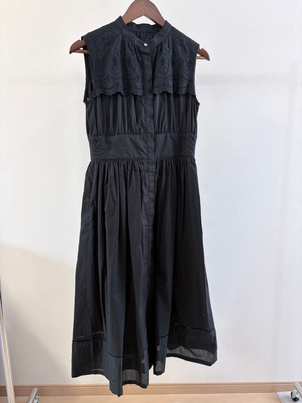 【B品】Amélie embroidery dress / black