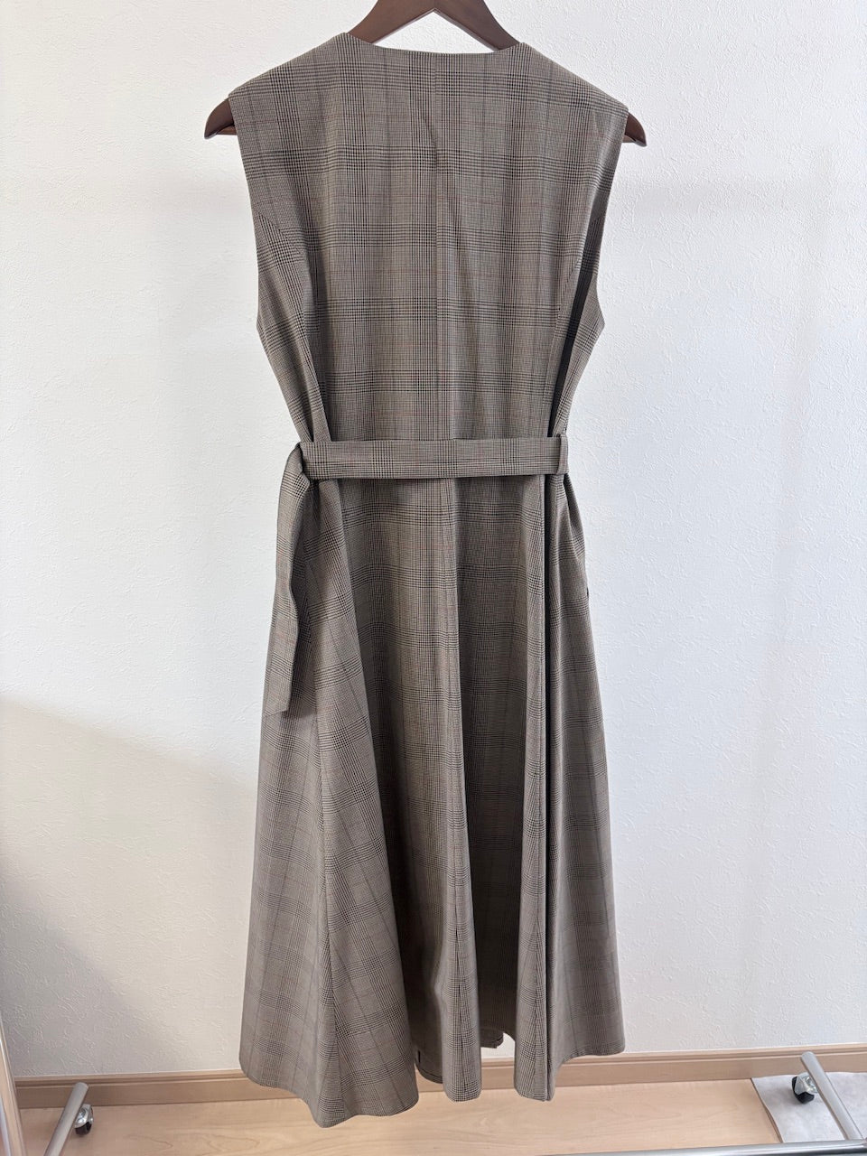 【サンプル】double breasted gilet dress