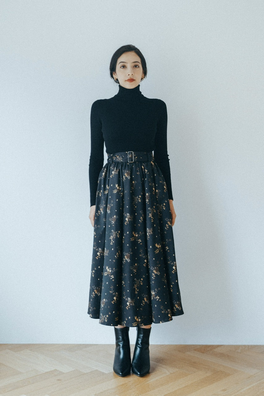 "Antique Flower" tuck gather skirt