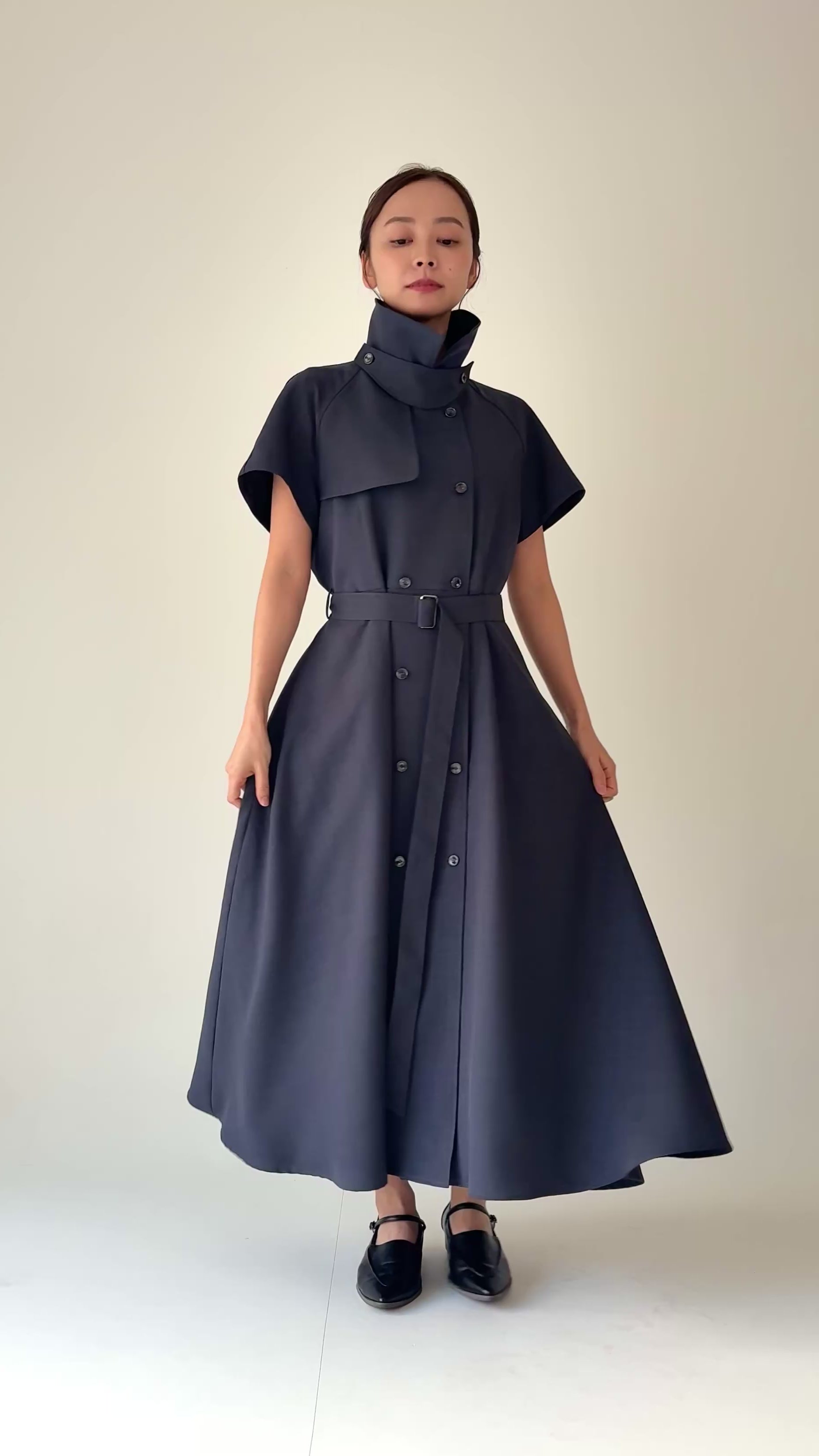 Ruimemeショートコート Trench flare dress / charcoal