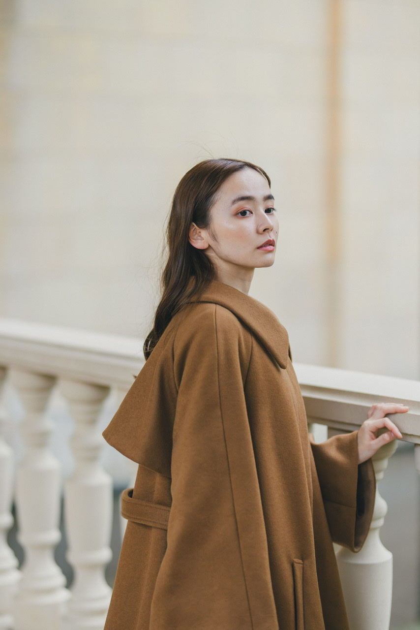 melton poncho coat / russet brown