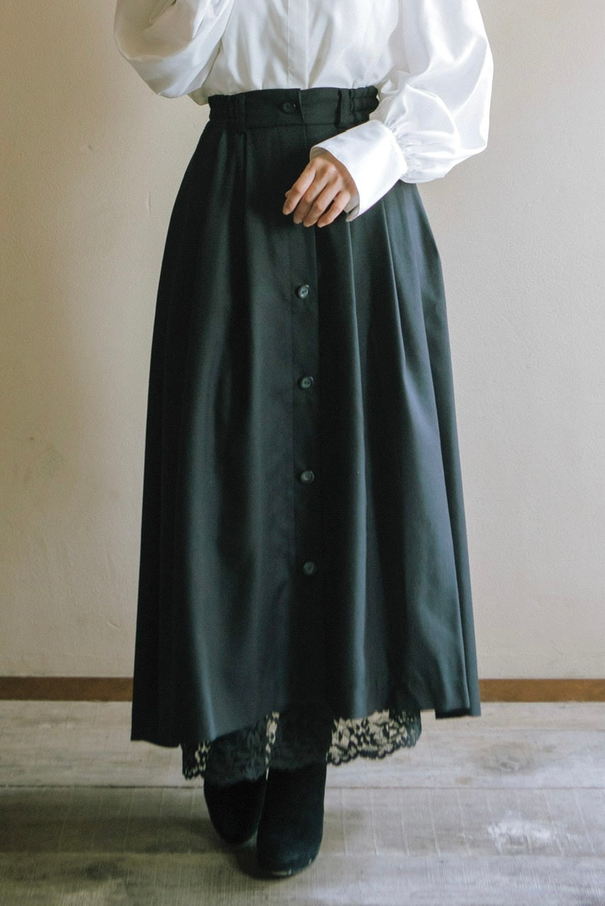 Armelle tuck skirt /  black